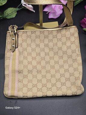 Authentic Gucci GG Canvas Flat Messenger Crossbody